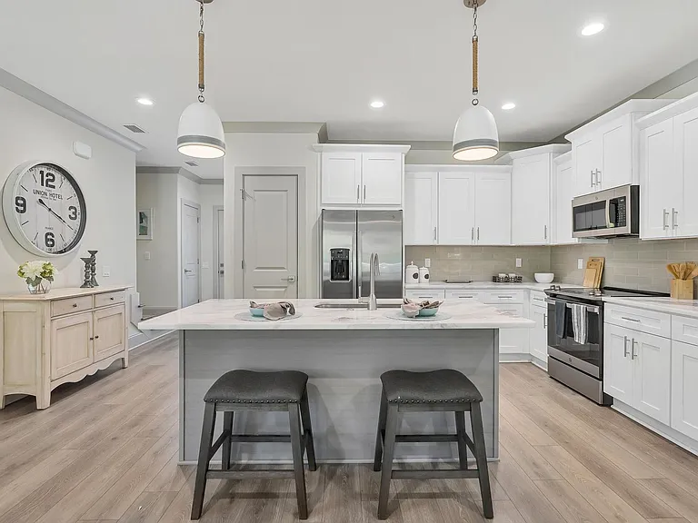 56 Golden Bell Ct #D — Photo 8