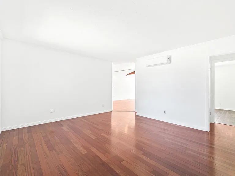 20940 Conradi Ave — Photo 5