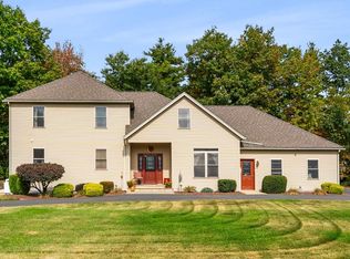 53 Fort Pond Ln, Lancaster, MA 01523