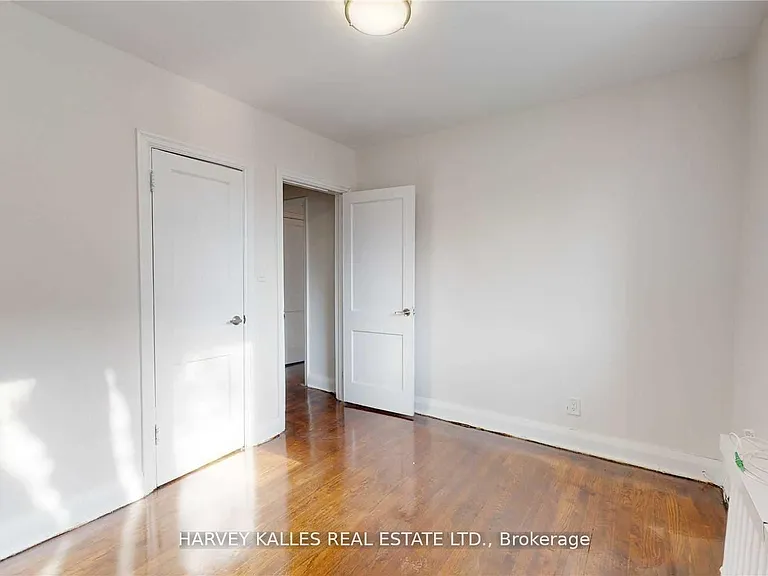 320 Lonsdale Rd #3 — Photo 6