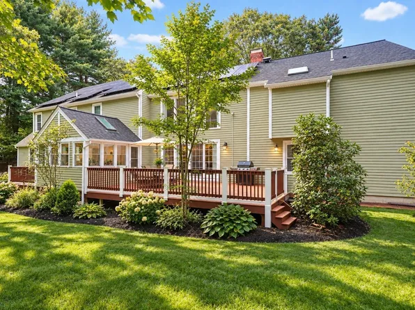 66 Farrington Ln, Marlborough, MA 01752