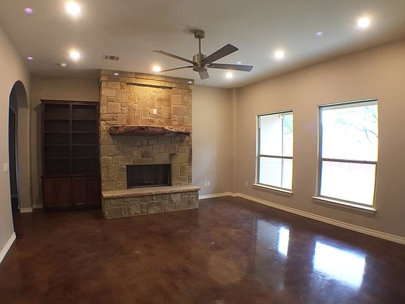 5th image of 116 Persimmon Dr