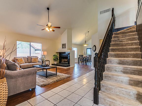 4th image of 11020 N Broadstone Dr