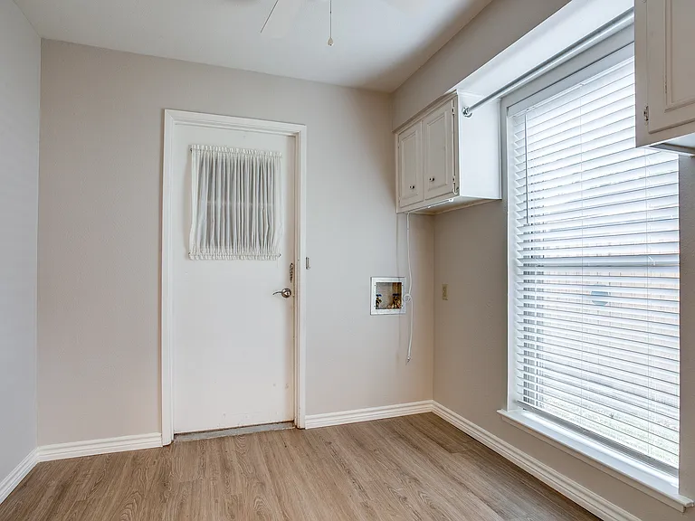 1308 Grinnell Dr — Photo 15