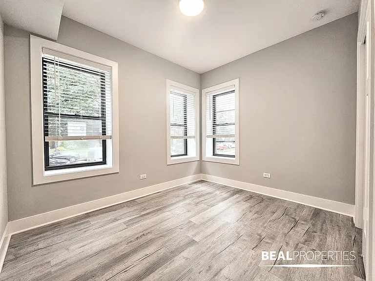 1133-1139 Oak Ave — Photo 42