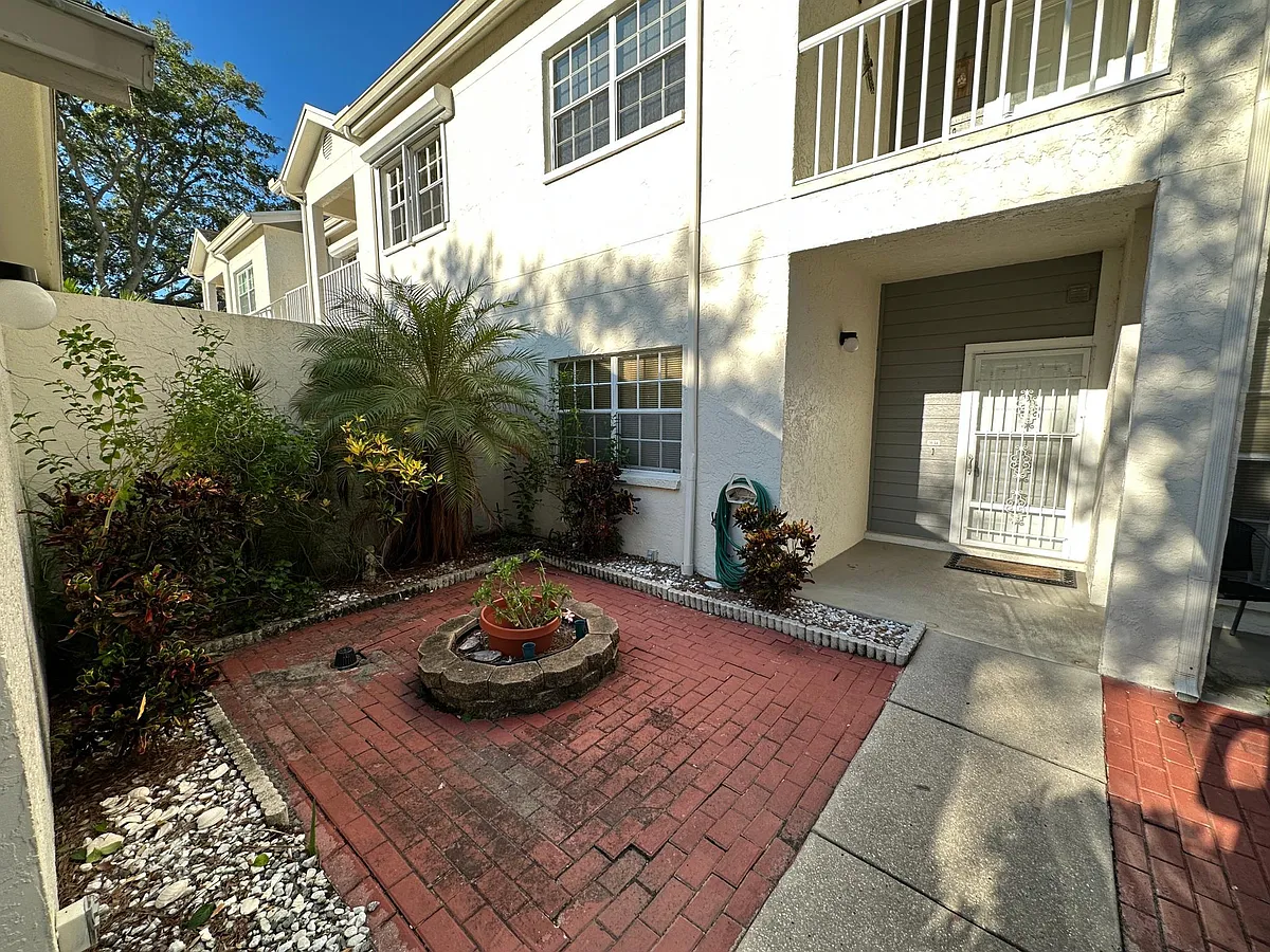 Building Photo - 11400 Harbor Way #1634