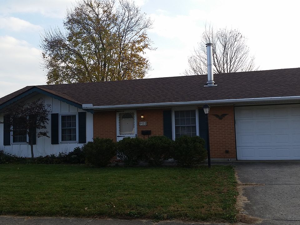 902 Pepperwood