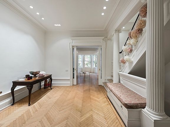 2nd image of 848 Carroll St #2