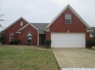 6896 Kentbrook Dr, Horn Lake, MS 38637