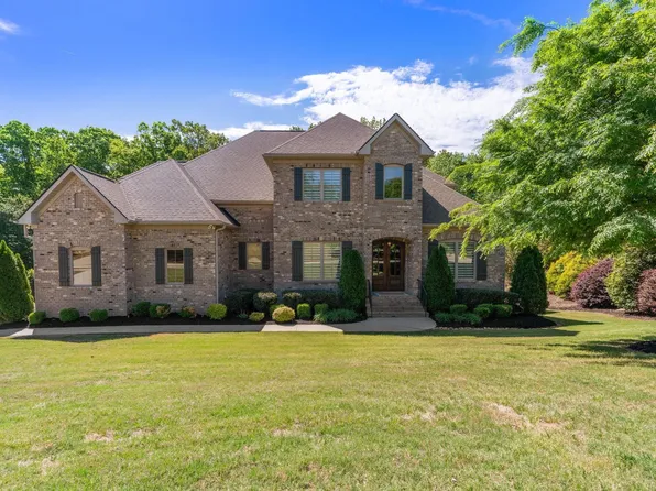 34 Fox Hunt Ln, Greer, SC 29651