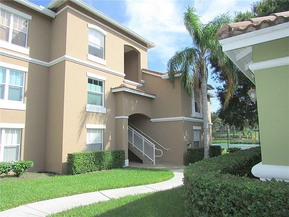 2nd image of 5095 Fairways Cir APT 212