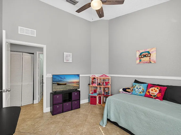 3125 Shelby Way — Photo 18