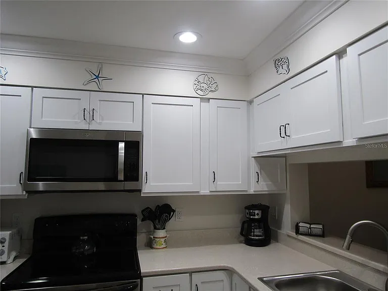 4757 Winslow Beacon #20 — Photo 5