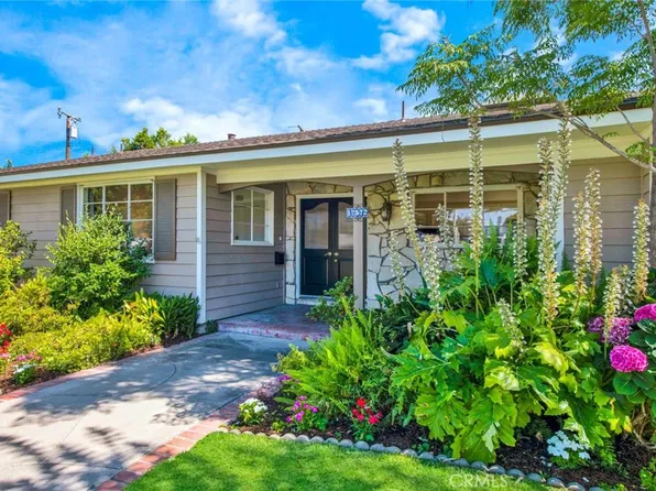 17572 Wellington Ave, Tustin, CA 92780