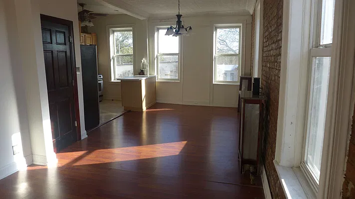 Rented by Garfield Realty  | media 10