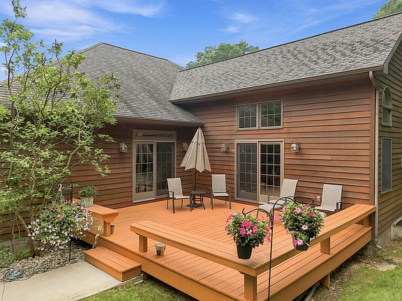 5th image of 119 Misty Meadow Ct