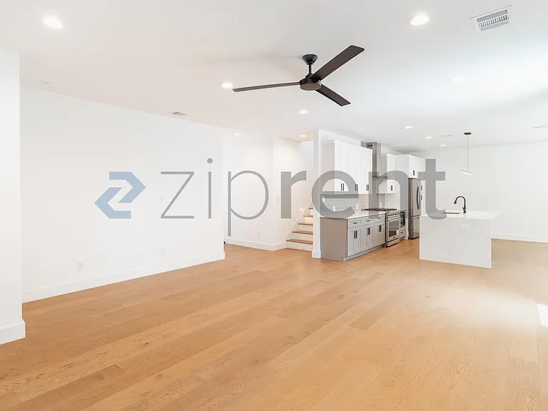 3705 Wilson St — Photo 6