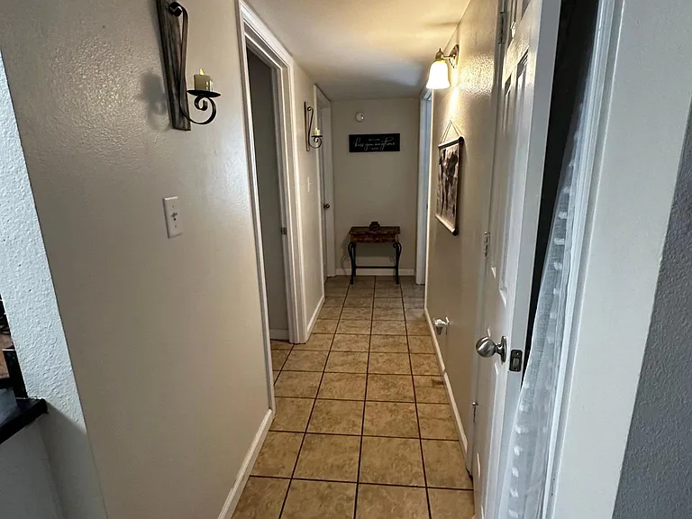 892 W Vanderbilt St #1A — Photo 7