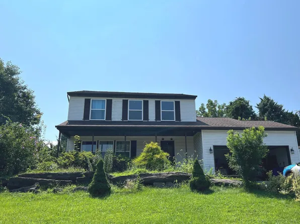 396 5th Ave, Parkesburg, PA 19365