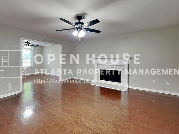 3rd image of 2798 Beddington Way