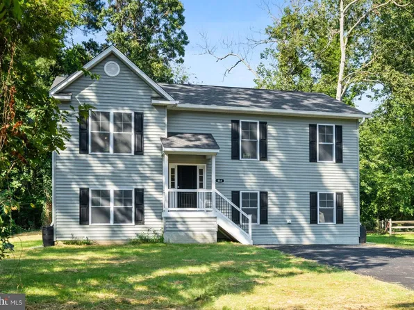 490 Dogwood Dr, Lusby, MD 20657