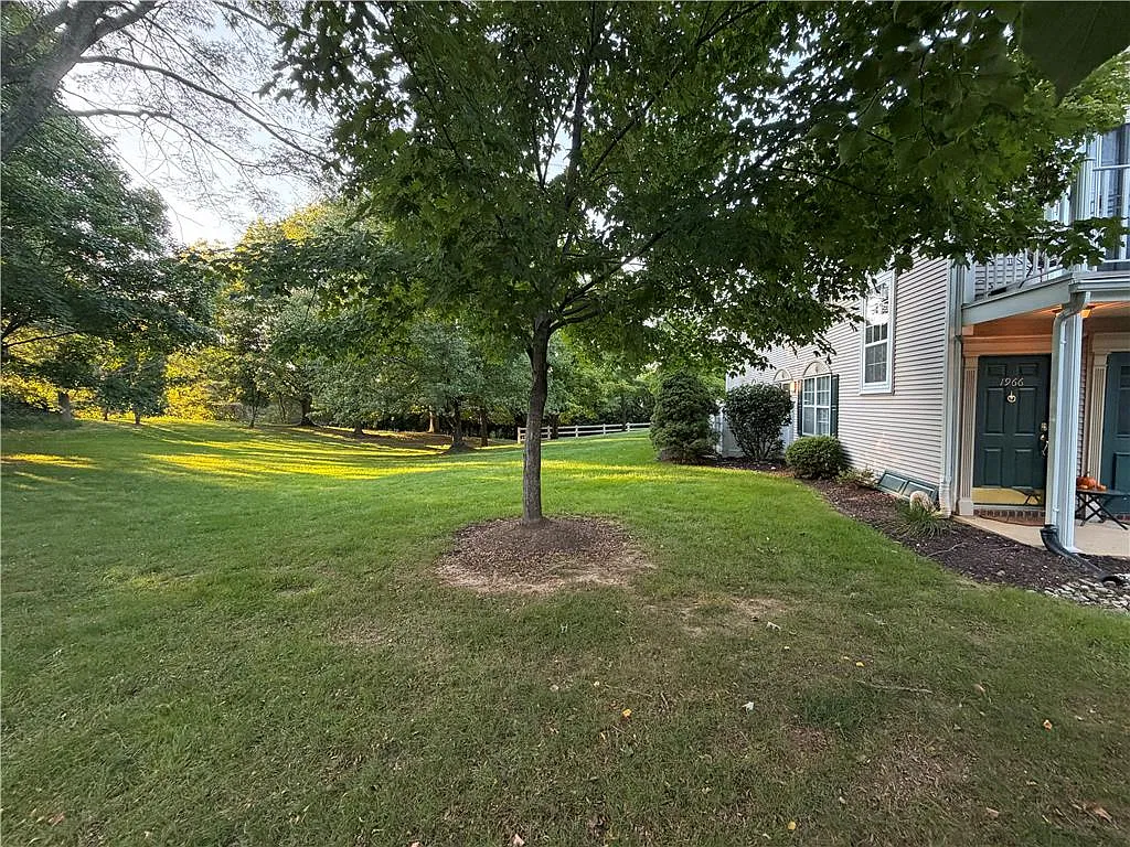 1 bed, 2.0 bath, 1263 sqft, $3,000 — Photo 2