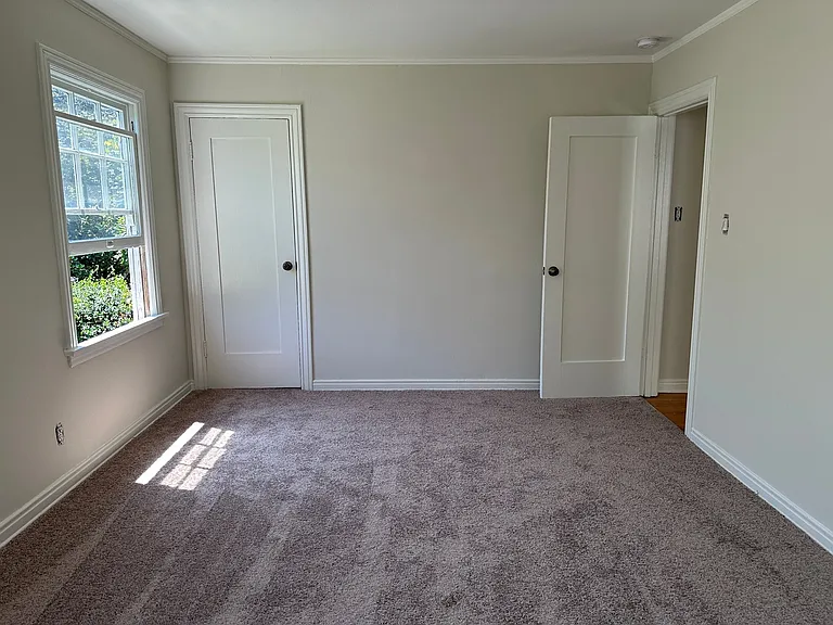 1834 N Normandie Ave — Photo 15