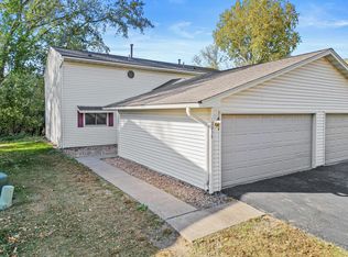 10636 Hummingbird St NW, Coon Rapids, MN 55433