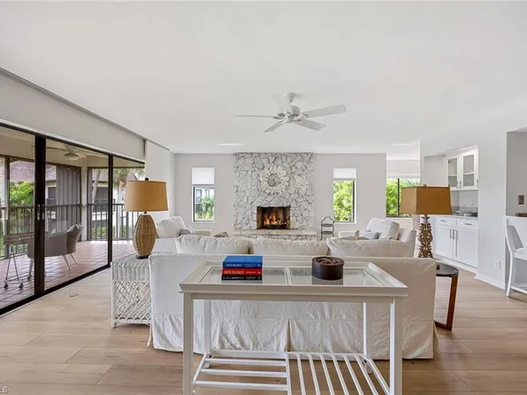 300 Misty Pines CIR #C202, NAPLES, FL 34105
