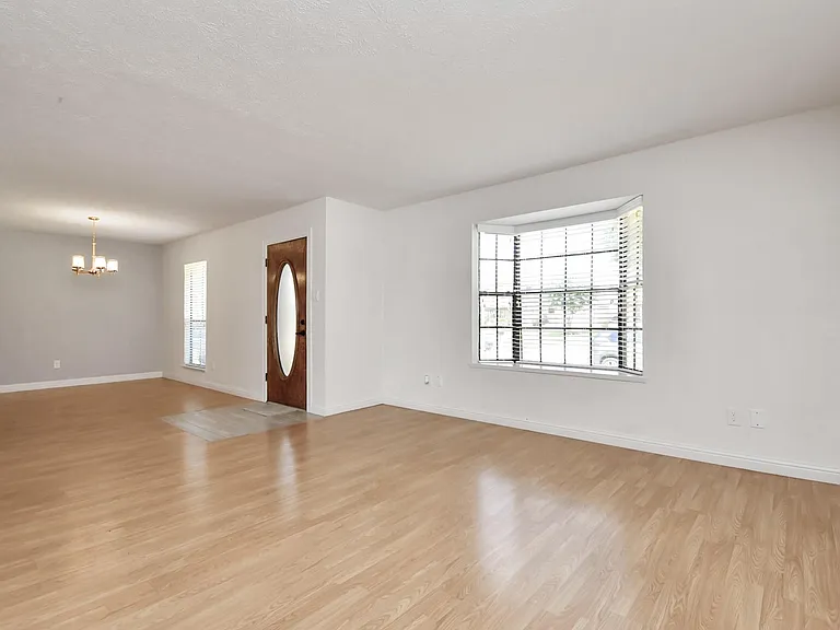 2514 Trailside Ct — Photo 8