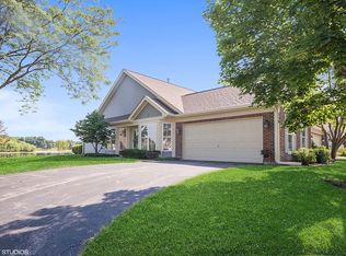 739 Bent Ridge Ln, Elgin, IL 60120