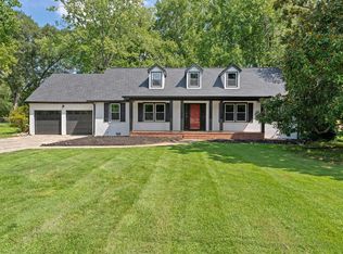201 Rosemary Ln, Greenville, SC 29615