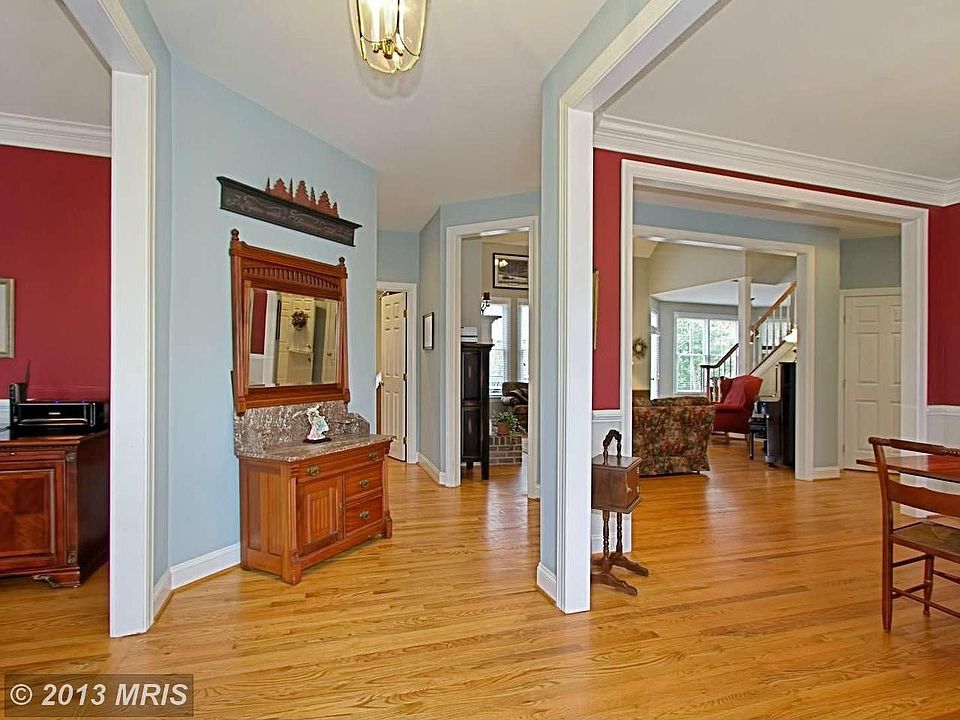 12646 Water St, Clifton, VA 20124 Zillow