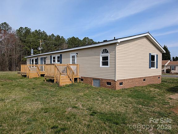 5th image of 7051 Maple Glen Dr
