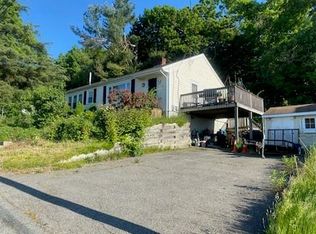 25 Pocasset Ave, Tiverton, RI 02878