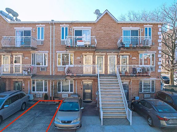 4th image of 2106 Benson Ave #2B