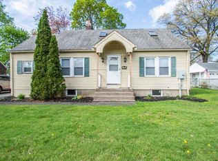 130 Harvey St, Springfield, MA 01119