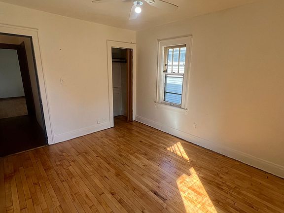 5th image of 3950-52 N 11th St