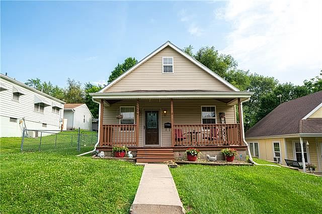 1st image of 3220 Doniphan Ave