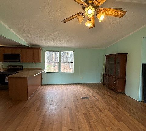 4th image of 2791 Old Mill Rd