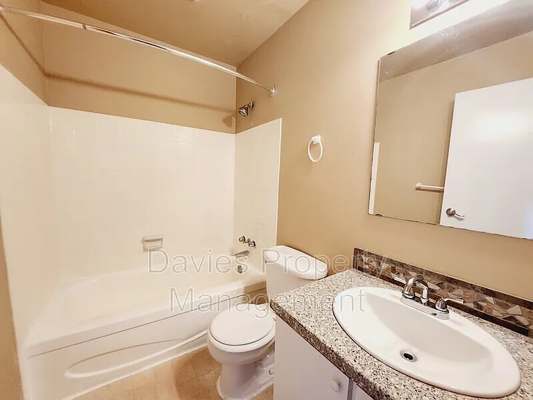636 Saddleback Rd NW — Photo 12