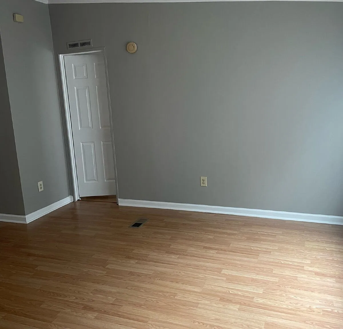 3 bed, 2.0 bath, 1450 sqft, $1,500 — Photo 4