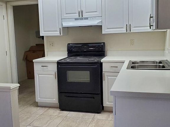4th image of 3396 Depew Ave