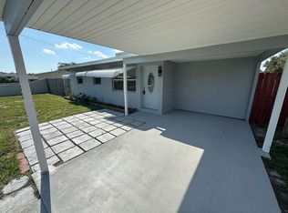 2033 Robin Hood Dr, Melbourne, FL 32935