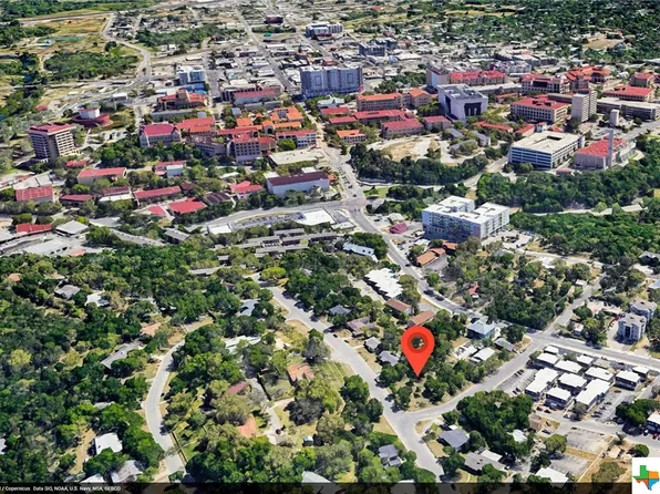 917 W Bluebonnet Dr, San Marcos, TX 78666