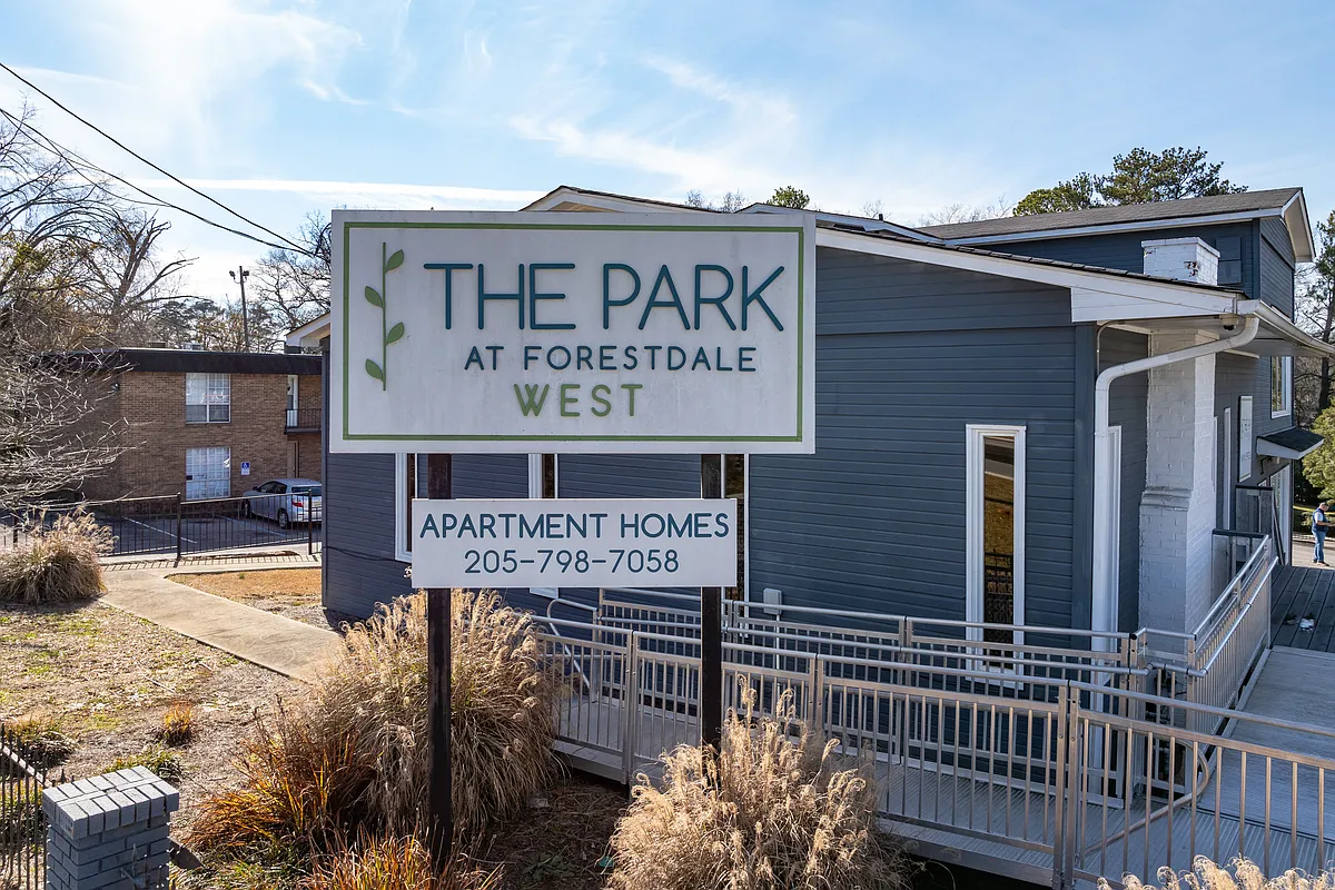 Building Photo - Park at Forestdale