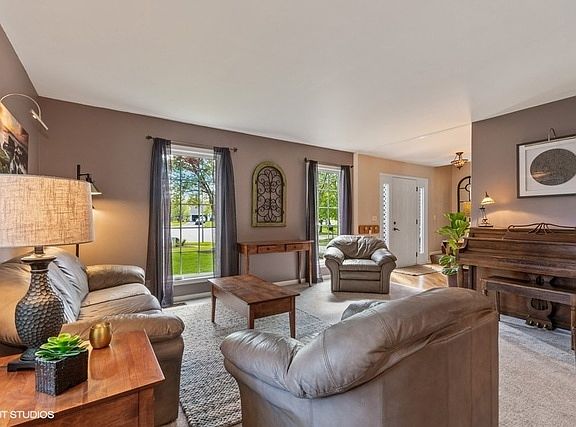 4th image of 1426 Haines Ct