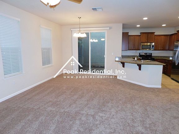 3rd image of 9036 Crescenda Ln