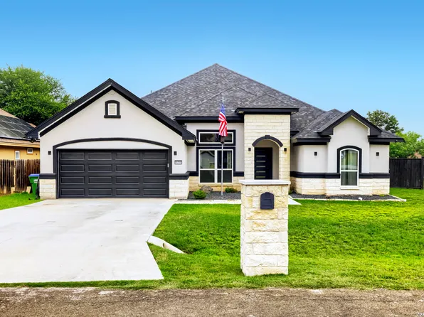 15710 Fair Ln, Selma, TX 78154