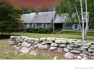 25 Hangman Hill Rd, North Stonington, CT 06359